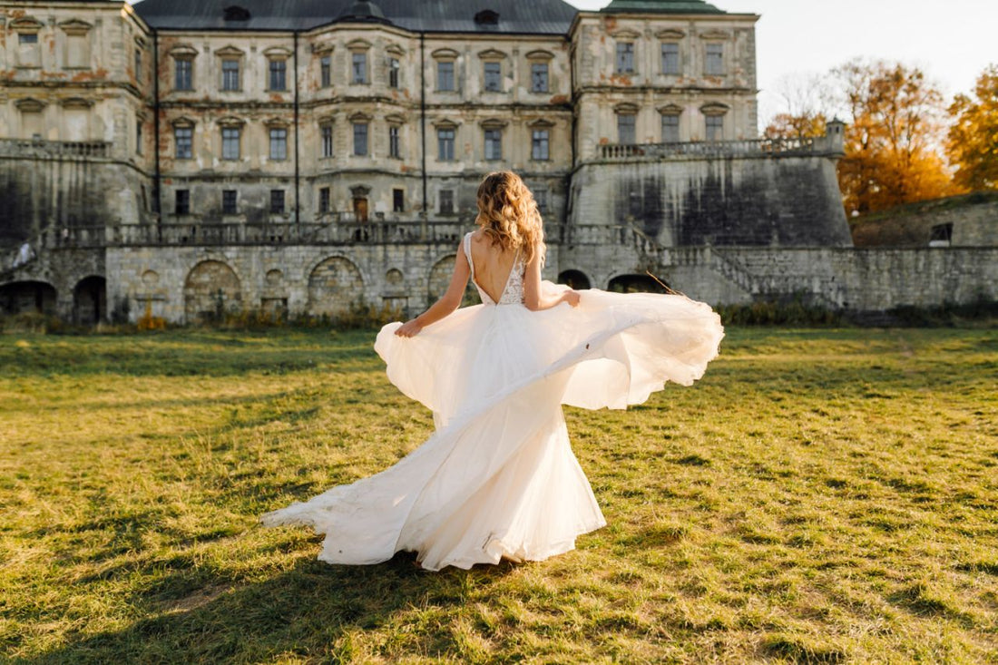 Are Wedding Dress Boxes a Suitable Option for Storing Vintage or Heirloom Bridal Dresses?